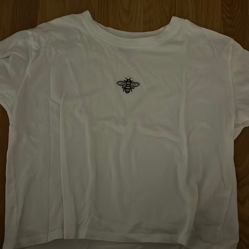 Cropped tee